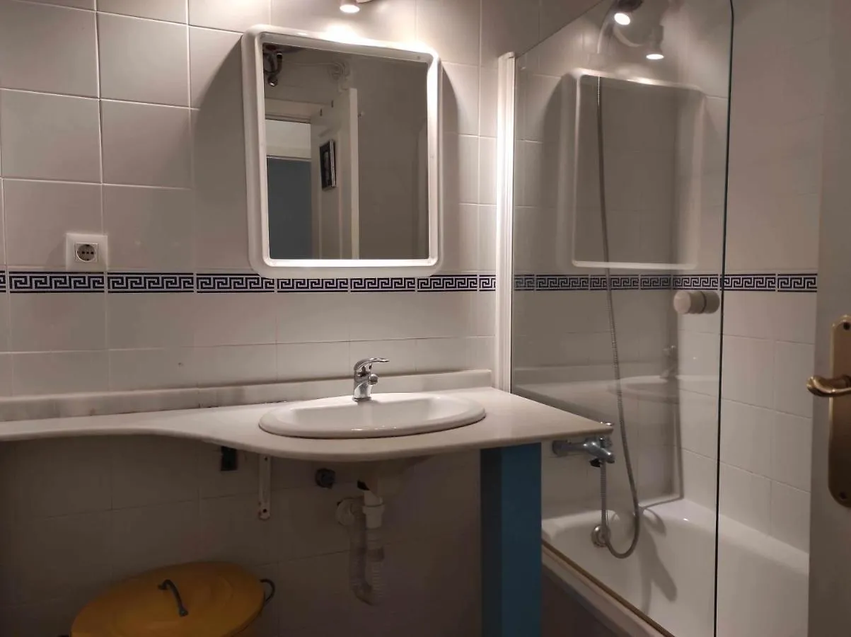 Apartamento Centrico Con Garaje Y Cercano A La Pl Zahara de los Atunes Spain