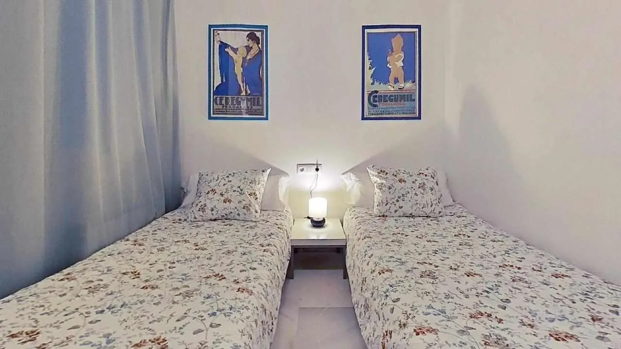 Apartamento Centrico Con Garaje Y Cercano A La Pl 萨阿拉德洛斯阿图内斯